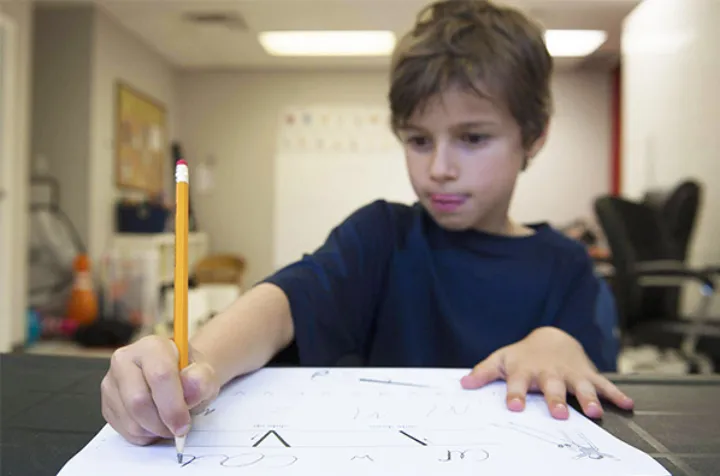انتاریو دوباره «شکسته نویسی» را وارد نظام آموزشی کرد!